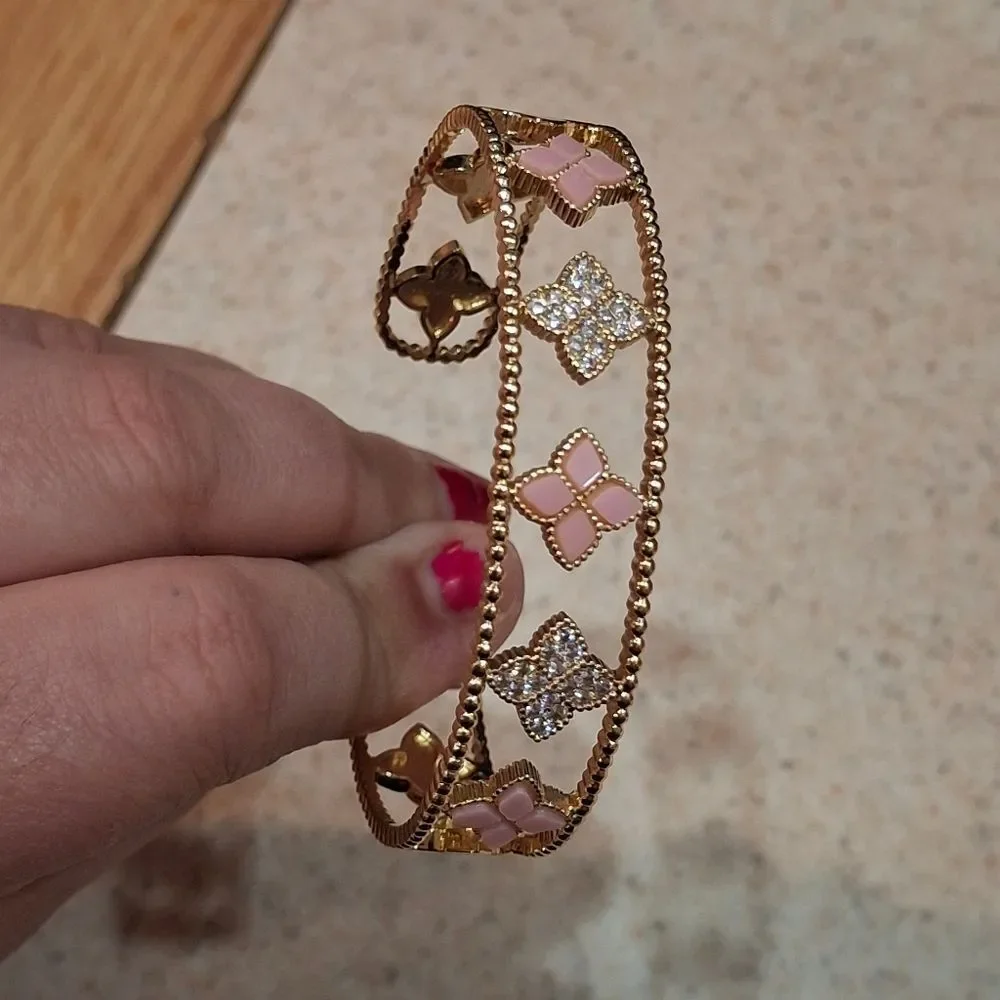 Bella Boutique brand new